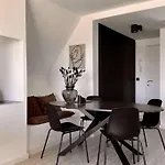 Seaview Dreams Luxury 2 Bedroom Apartment With Amazing Views And Balcony By Namaste Elite